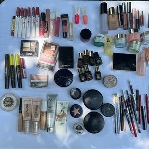 Makeup & Cosmetics Reseller Bundle